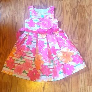 Beautiful Jessica Ann pink flower dress with bow. Girls size 5. Great Condition!